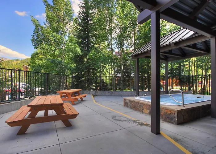 Mp615s And Mp617h Mountain Plaza 1br 2ba Hot Tub Apartment Copper Mountain